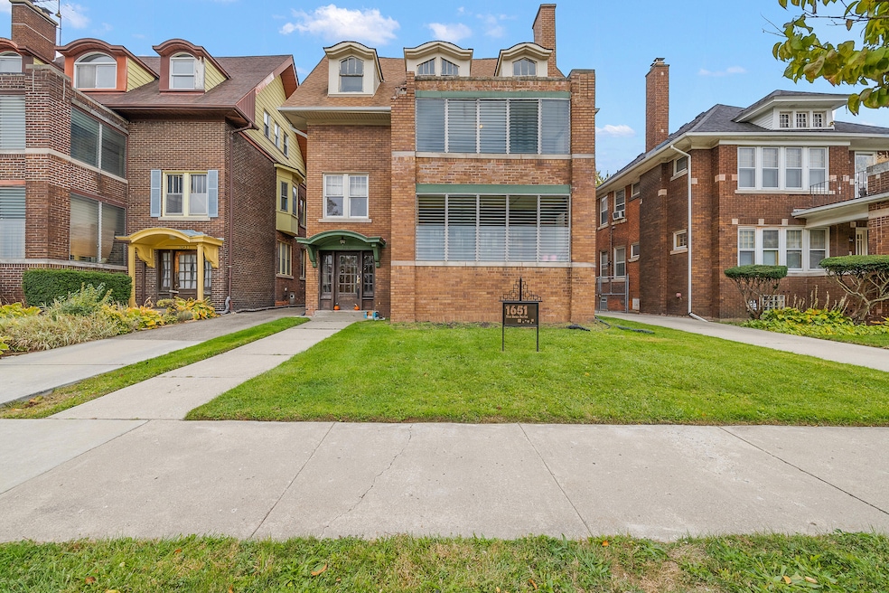 1651 Atkinson St #2