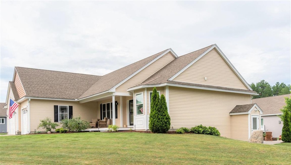 18 Pilgrim Cir, Nashua, NH 03063 - photo 1