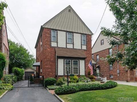 26 Dubonnet Rd, Valley Stream, NY 11581 - photo 1