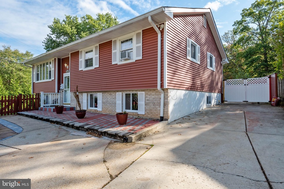 6307 Brightlea Dr, Lanham, MD 20706 - photo 1