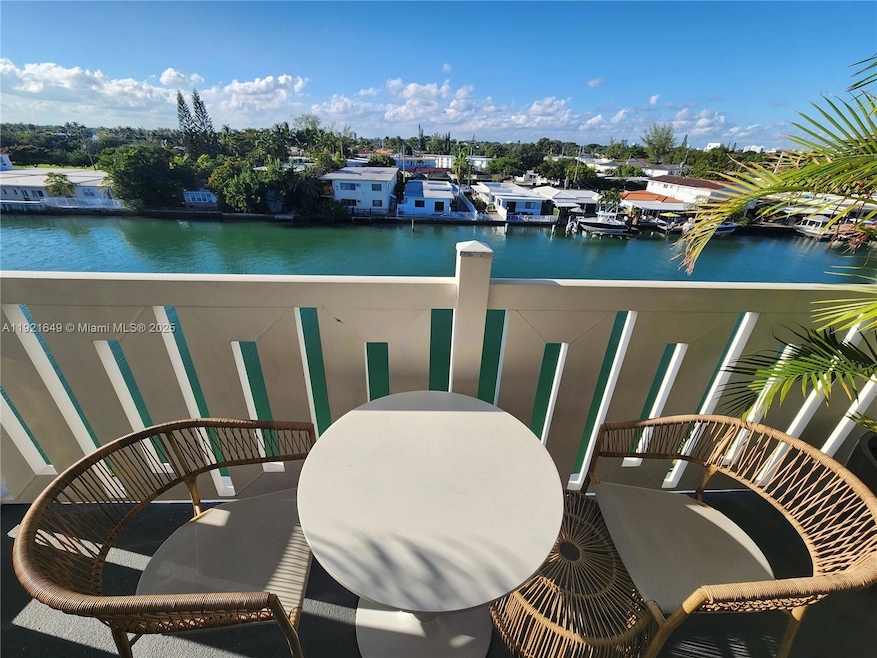 Waterway Plaza unit 506, Miami Beach, FL 33141 - photo 1