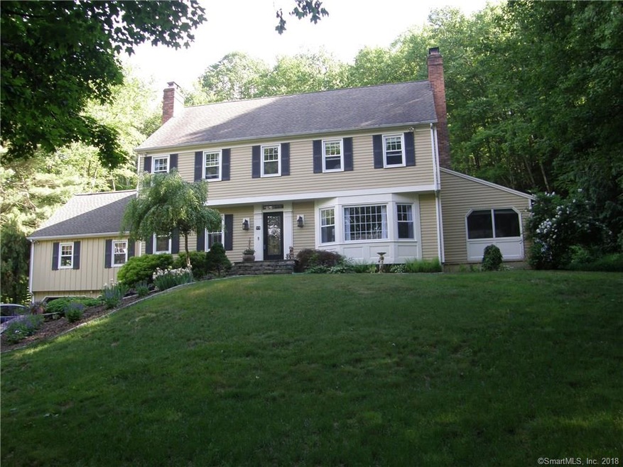 Beautiful private home surrounded by quiet and nat