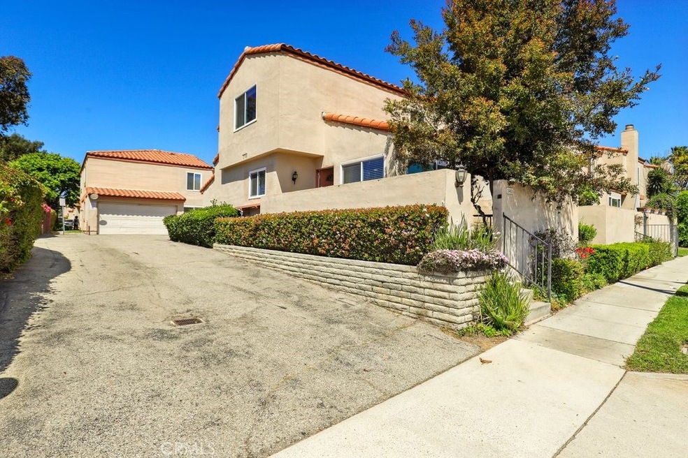 Sold $715,000 • Co-Listing Agent