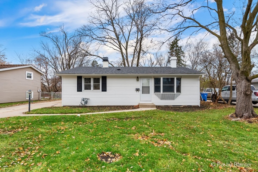 1210 Sacramento Dr, Carpentersville, IL 60110 - photo 1