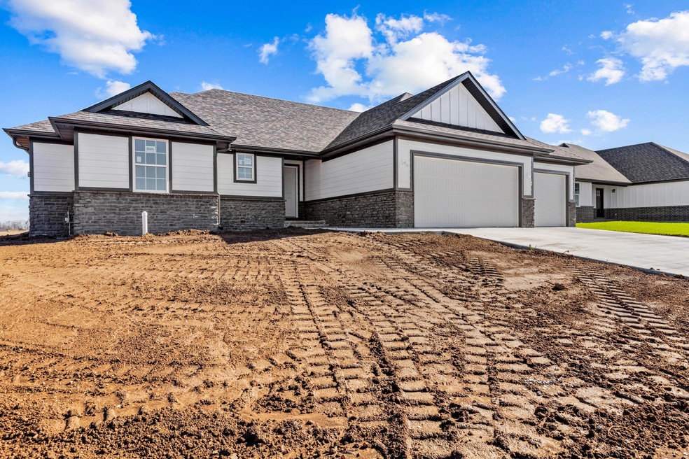 1146 S Gettysburg Loop, Republic, MO 65738 - photo 1