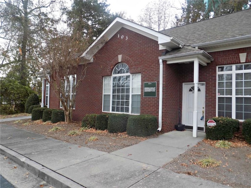103 Mountain Brook Dr unit 104, Canton, GA 30115 - photo 1