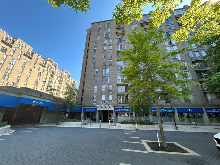 44 Washington St unit 611, Brookline, MA 02445 - photo 1