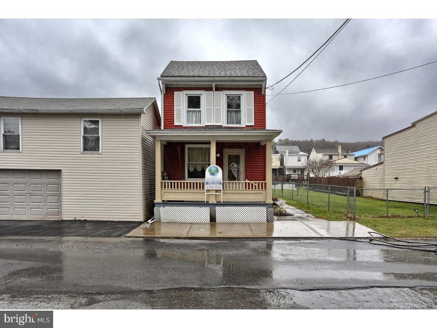 2 St Clair St, Middleport, PA 17953 - photo 1