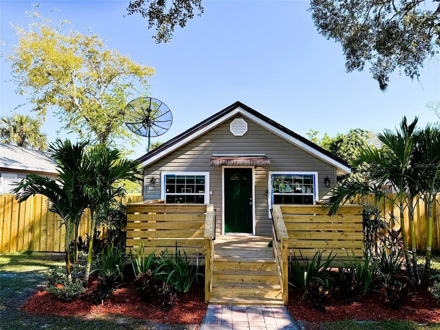 1119 Hickory Ave, Sanford, FL 32771 - photo 1