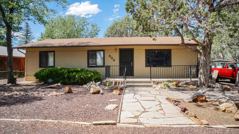 538 S 14th Loop, Show Low, AZ 85901 - photo 1