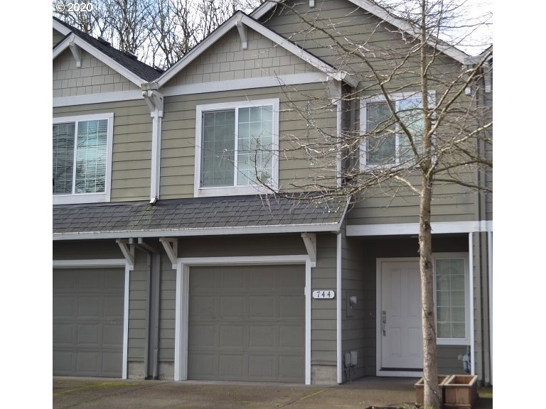 744 NW 3rd Ave, Canby, OR 97013 - photo 1