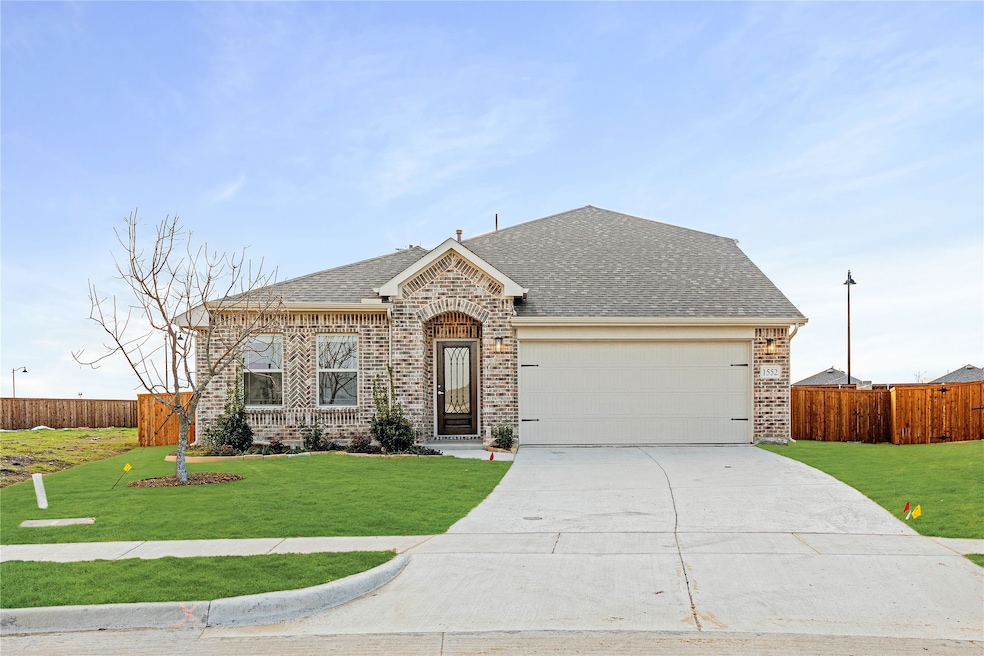 1552 Laurel Ave, Krugerville, TX 76227 - photo 1