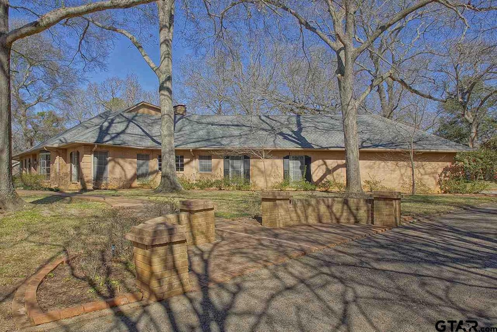 2626 S Chilton Ave, Tyler, TX 75701 - photo 1