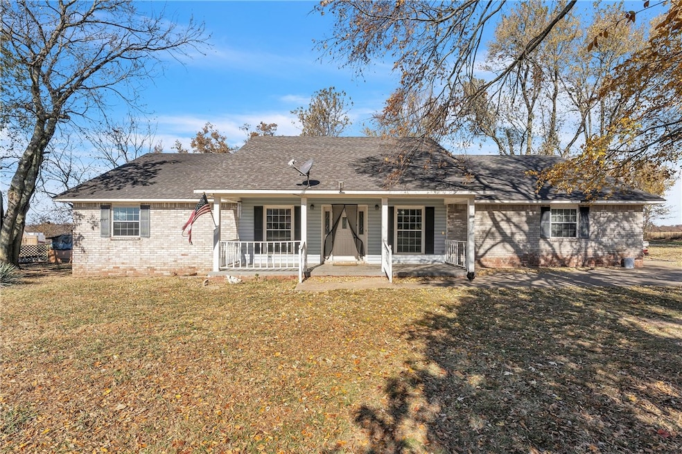 12369 E Sugar Hill Rd, Lincoln, AR 72744 - photo 1