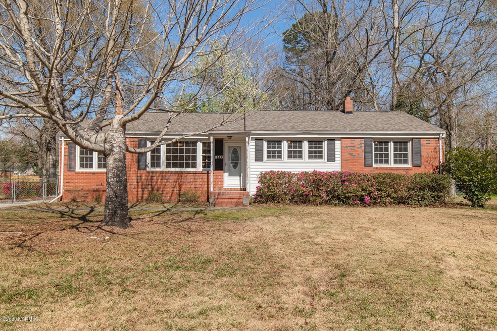 310 Woodhaven Dr, Jacksonville, NC 28540 - photo 1