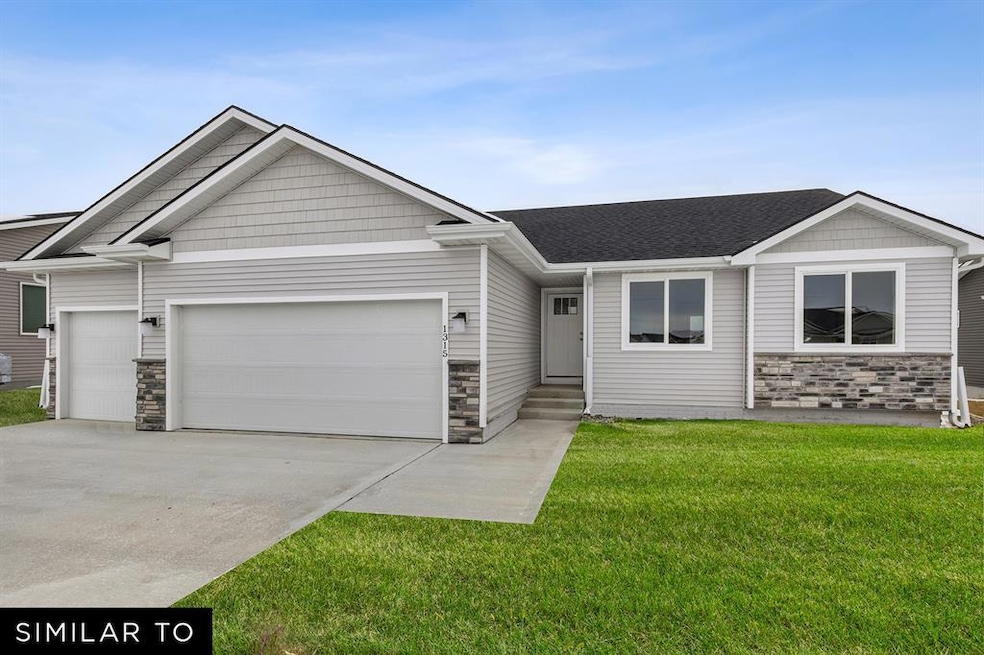 2909 6th Ave SW, Altoona, IA 50009 - photo 1