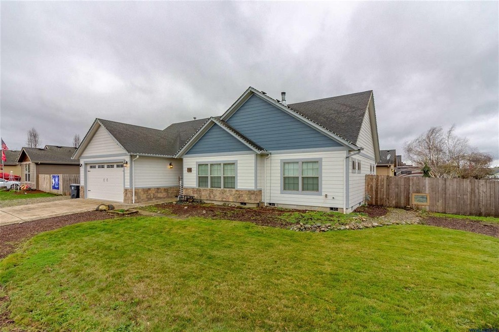 Sold $430,000 • Co-Listing Agent