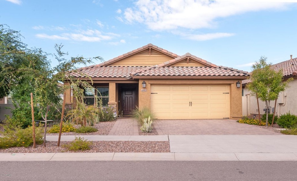 4960 S Dassault Way, Mesa, AZ 85212 (1 o