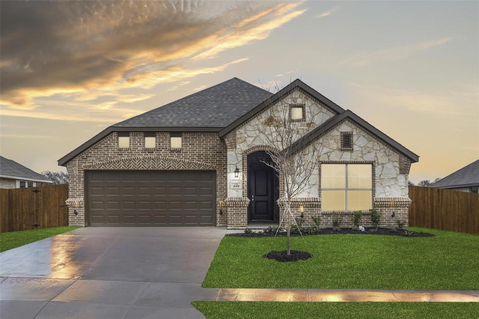 208 Magnolia Dr, Azle, TX 76020 - photo 1