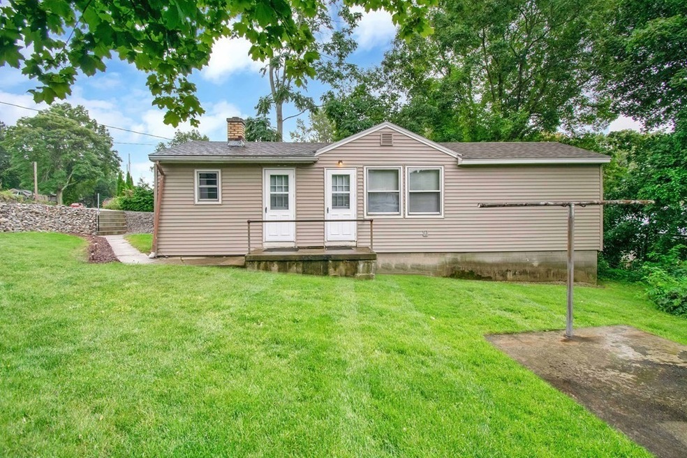 26-B Valley View Ln, Worcester, MA 01604 - photo 1