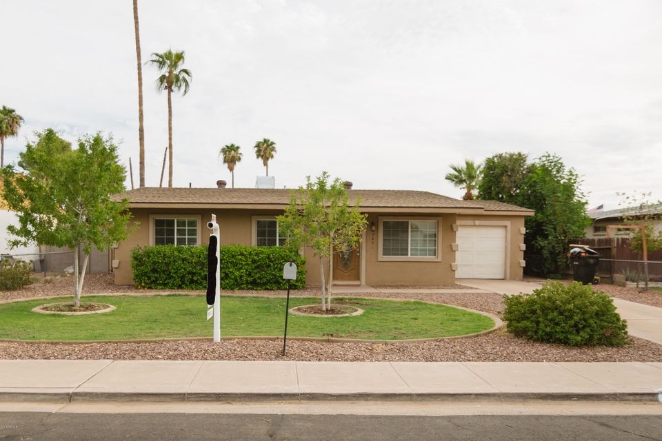 547 E Harmony Ave unit 4, Mesa, AZ 85204 - photo 1