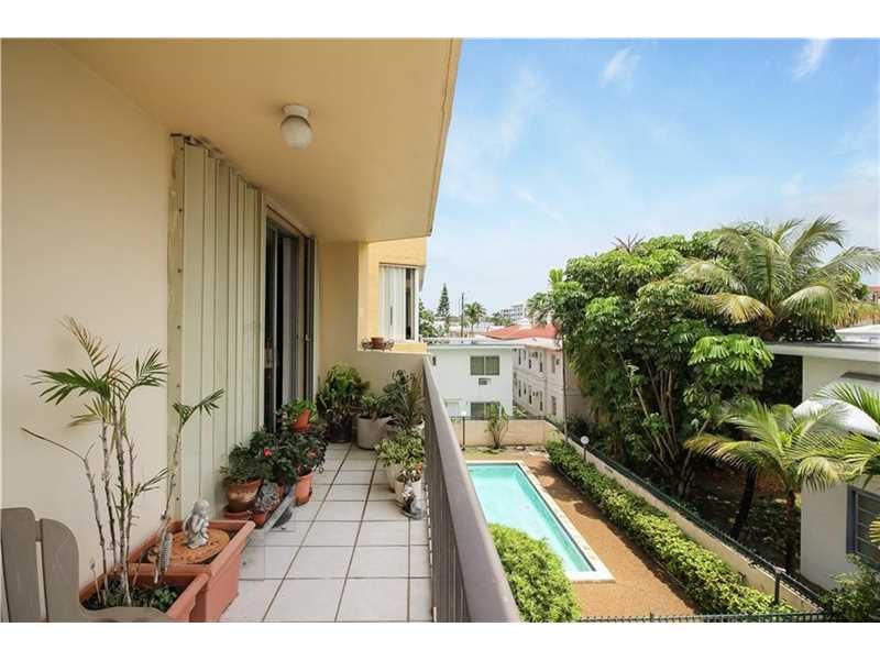 7921 Byron Ave unit 307, Miami Beach, FL 33141 - photo 1