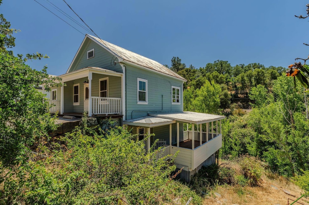140 Eureka St, Sutter Creek, CA 95685 - photo 1