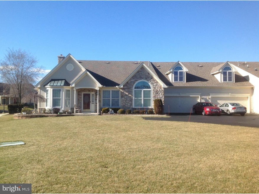 254 Daylily Dr unit V106, Langhorne, PA 19047 - photo 1