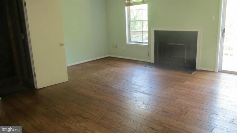 8269 Londonderry Ct, Laurel, MD 20707 - photo 1