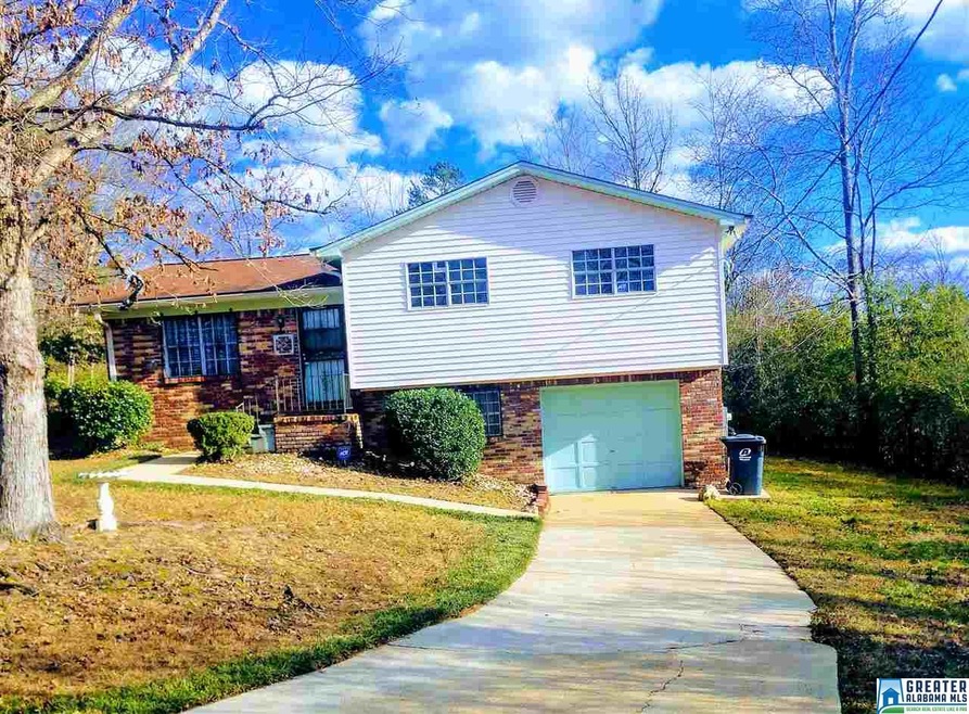 2701 7th Place NE, Center Point, AL 35215 - photo 1