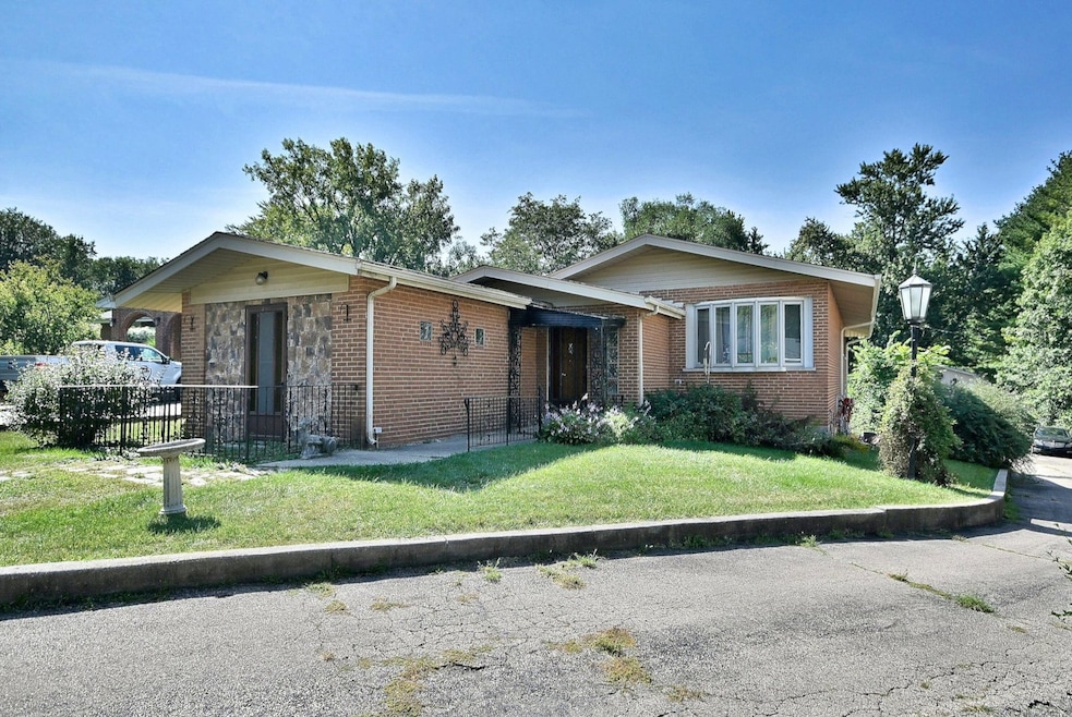 unlisted-address, Medinah, IL 60157 - photo 1