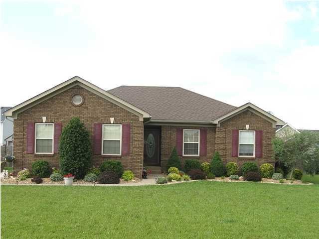 387 Helmwood Cir, Mount Washington, KY 40047 - photo 1