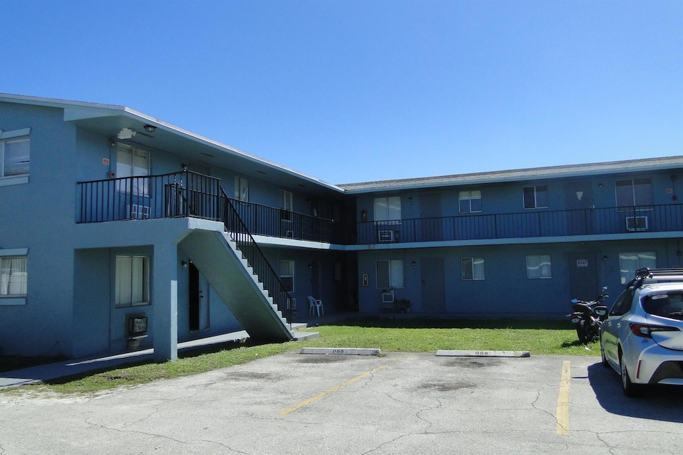 For Sale $105,000 • Co-Listing Agent