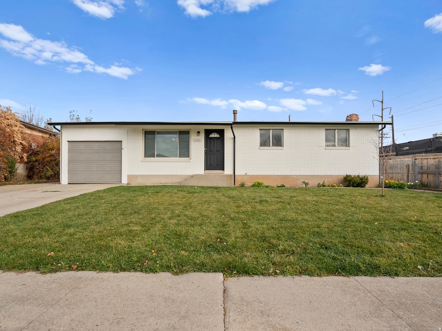 1036 N Angel St W, Layton, UT 84041 - photo 1