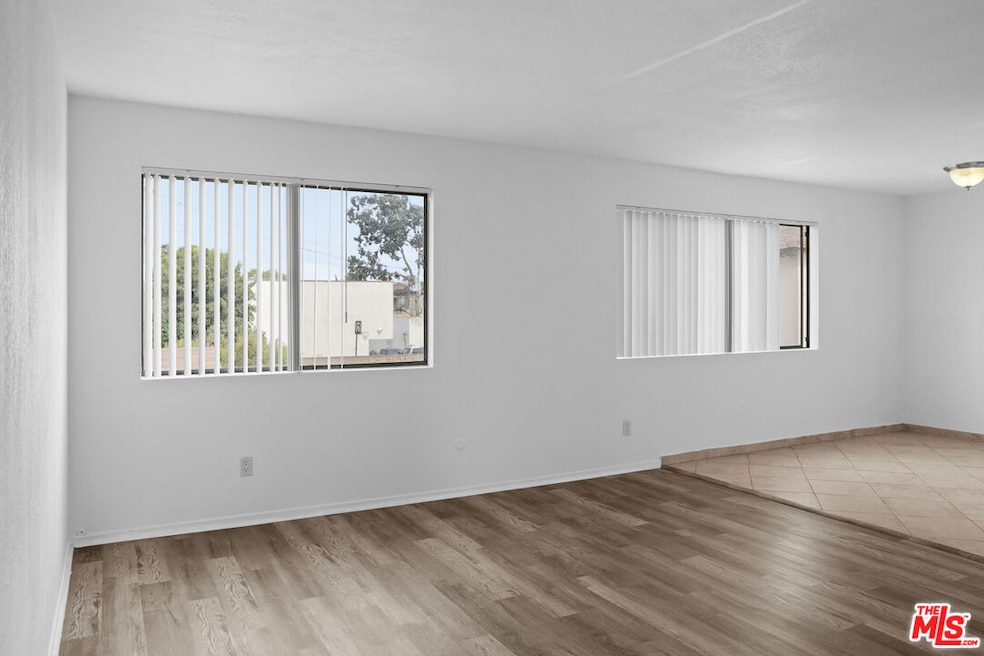 324 Stepney St unit 8, Inglewood, CA 90302 - photo 1