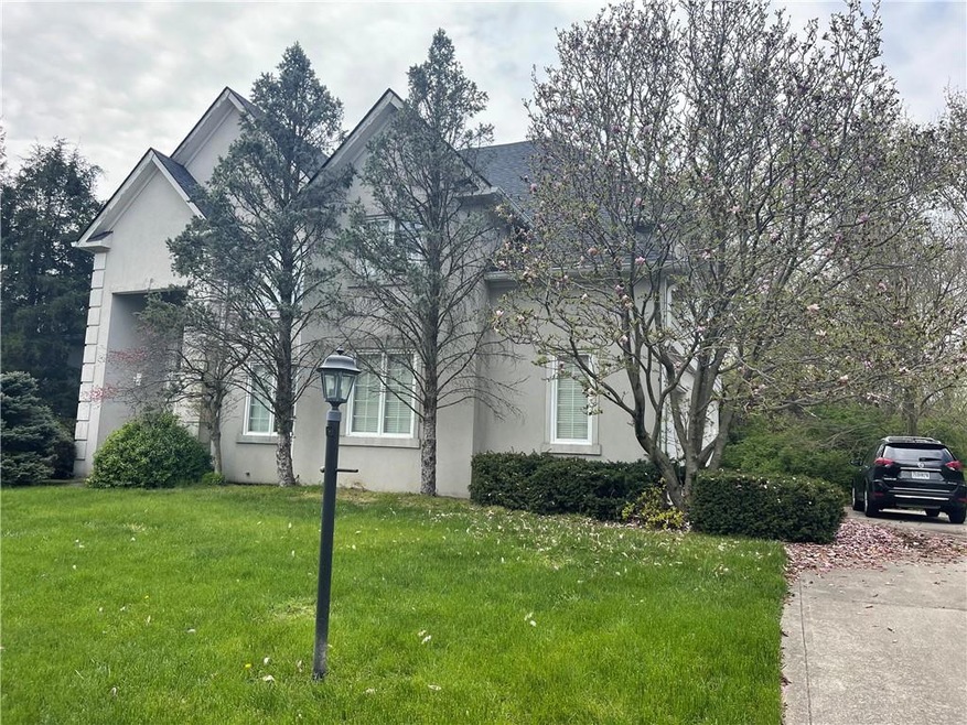 9932 Woods Edge Dr, Fishers, IN 46037 - photo 1