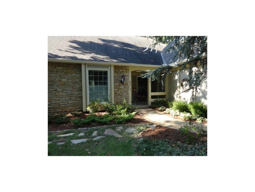 FRONT ENTRYWAY
