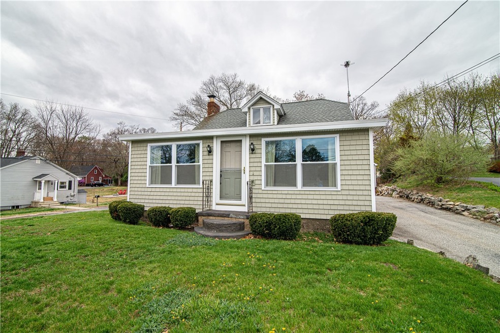 1565 Victory Hwy, North Smithfield, RI 02896 - photo 1