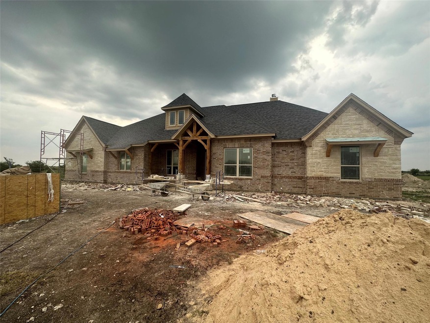 208 Santa Lena Ct, Decatur, TX 76234 - photo 1