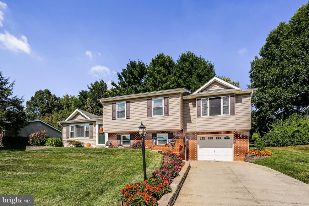 7289 Pommel Dr, Sykesville, MD 21784 - photo 1