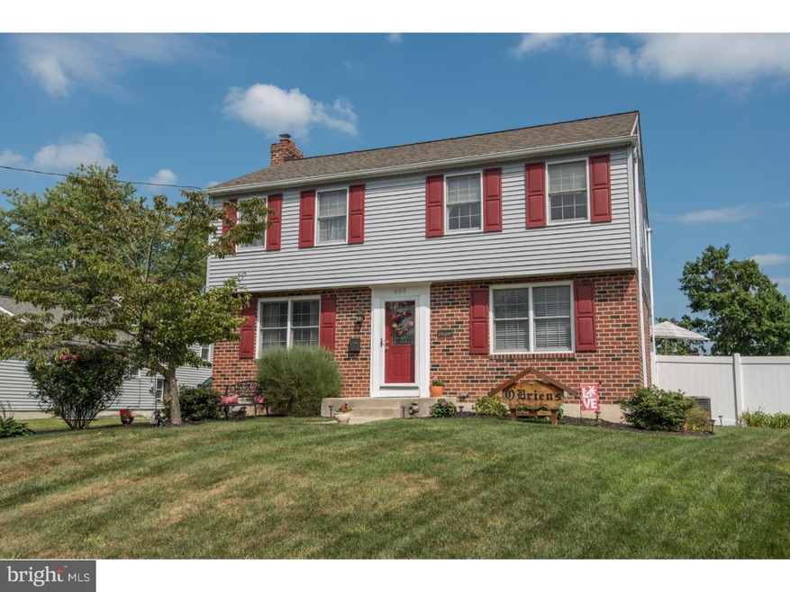 400 Sir Galahad Dr, Brookhaven, PA 19015 - photo 1