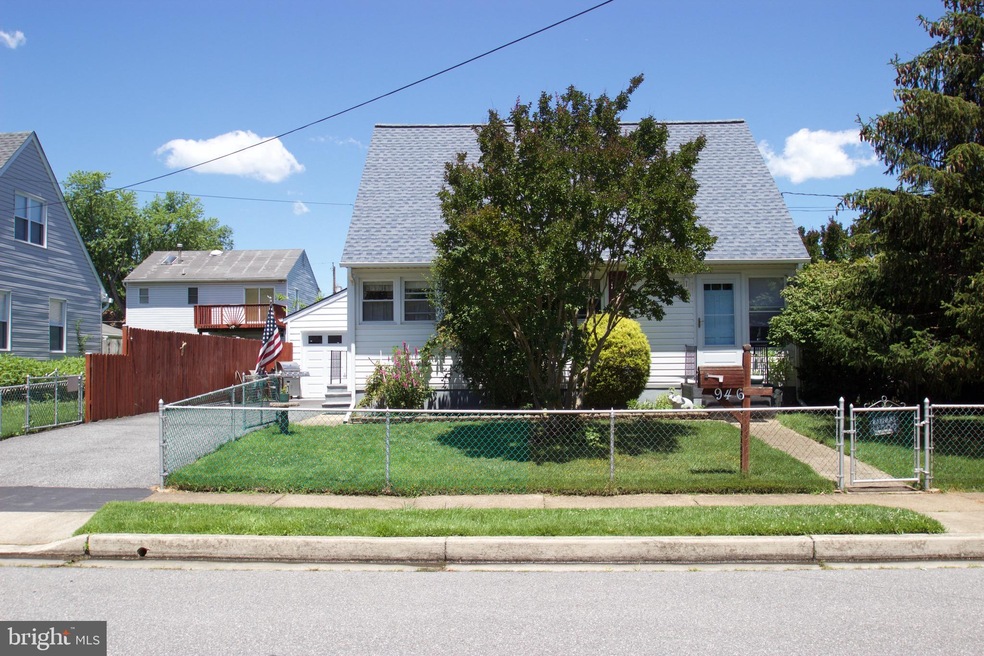 946 Kinwat Ave, Essex, MD 21221 - photo 1