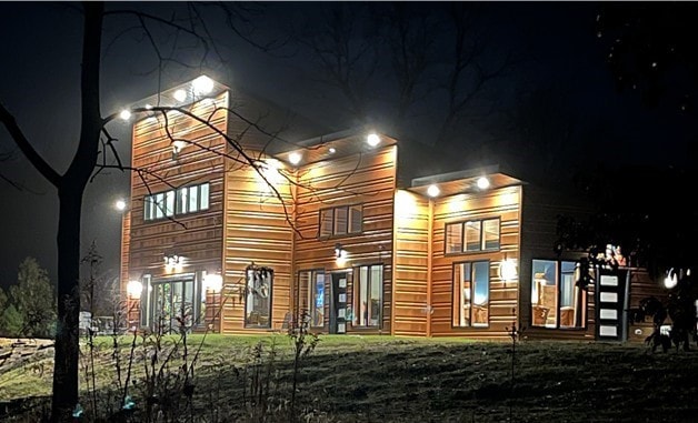 Under Contract $650,000