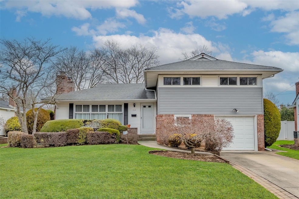 Sold $849,000 • Co-Listing Agent