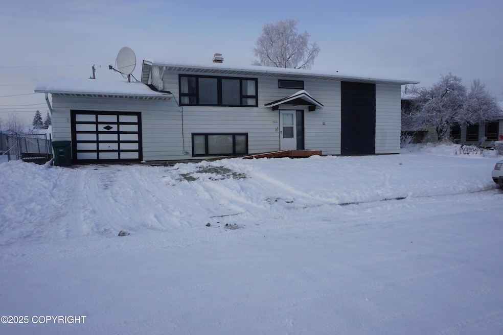 1506 Cache Dr, Anchorage, AK 99507 - photo 1