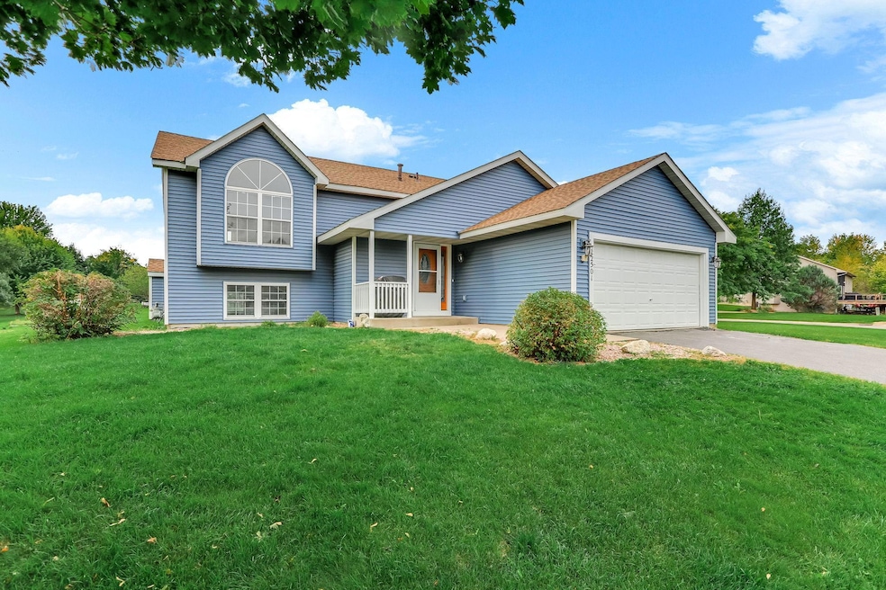 Welcome to 22501 138th Ave