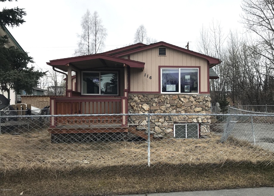 exterior front no snow