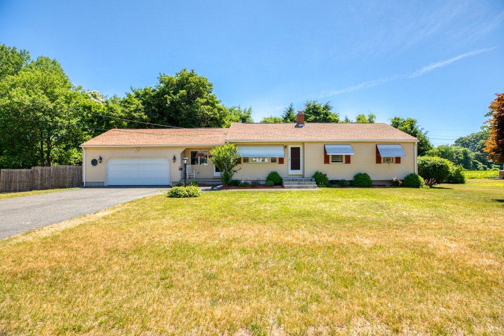 61 Royal Ln, Agawam, MA 01001 - photo 1