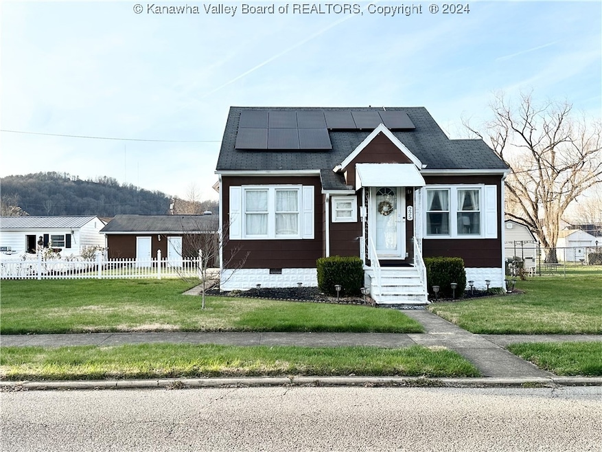225 22nd St, Dunbar, WV 25064 - photo 1