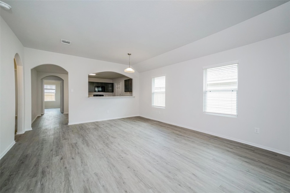 3633 Joshua St, Ennis, TX 75119 - photo 1